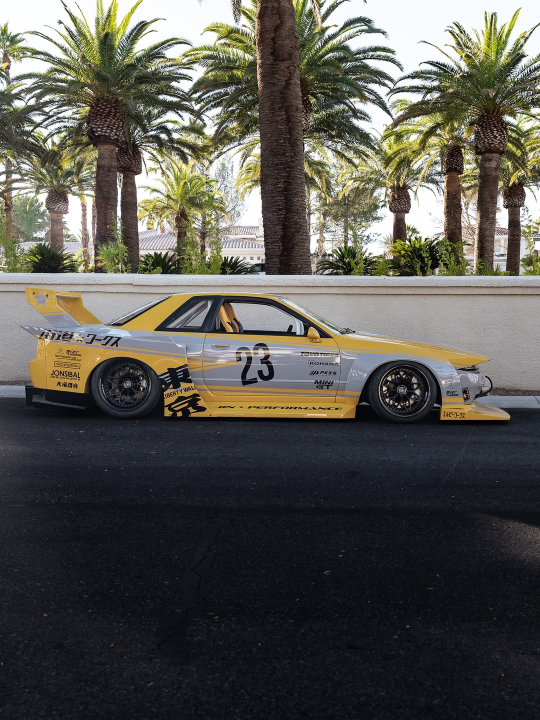 LIBERTY WALK ☆ KAIDO R32 SKYLINE