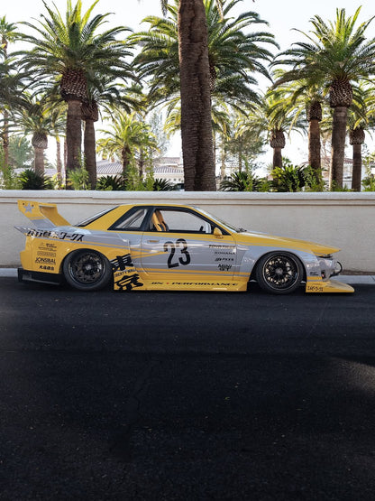 LIBERTY WALK ☆ KAIDO R32 SKYLINE